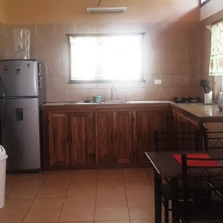 Casa Family Garden - Cerca Playa - En Pacos Place Puerto Viejo de Talamanca Extérieur photo