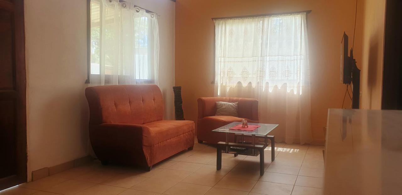 Casa Family Garden - Cerca Playa - En Pacos Place * Puerto Viejo de Talamanca